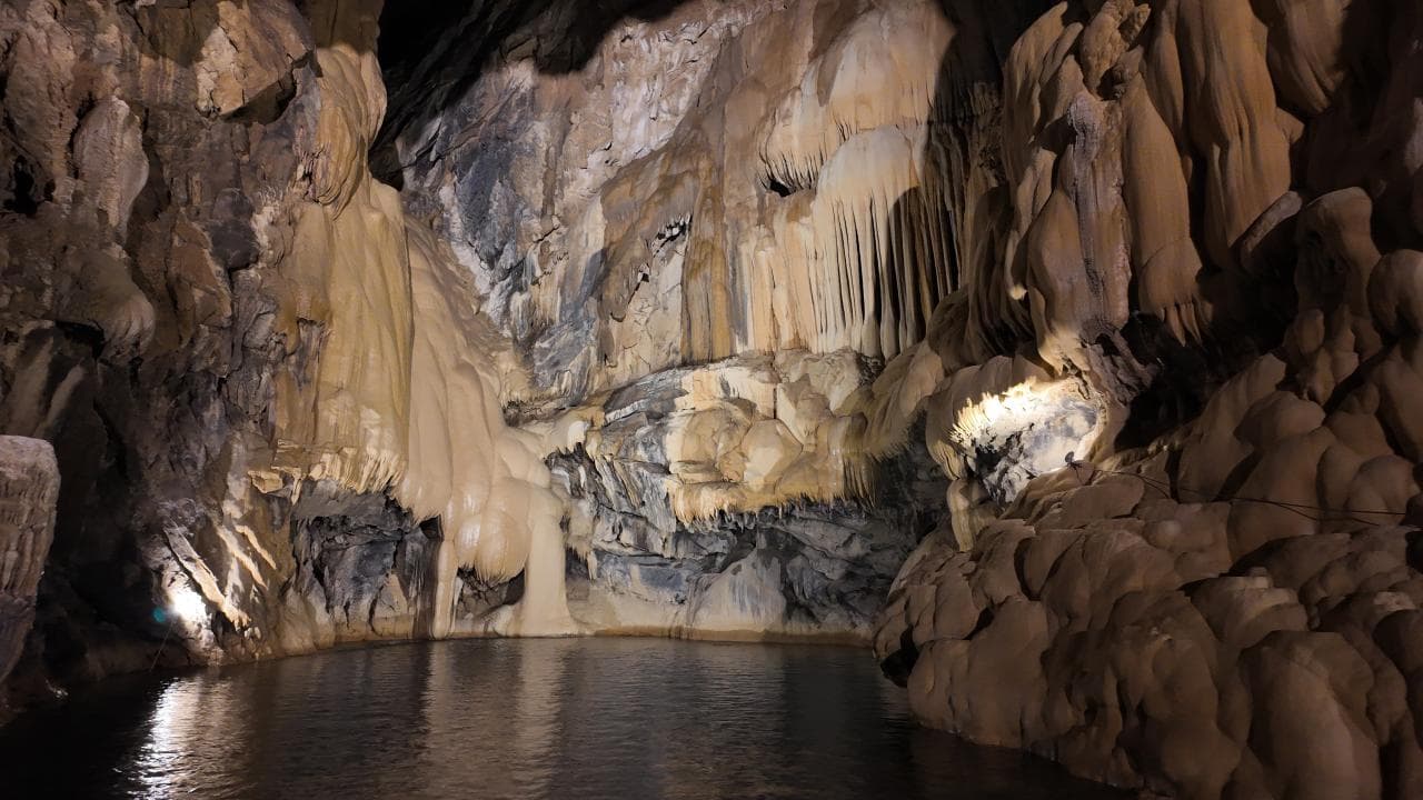 Altinbesik cave from Alanya